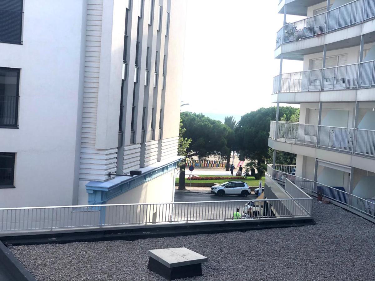 Palmeras - Apartamento En El Centro De Roses - Cerca De La Playa - Terraza - Wifi Ngoại thất bức ảnh